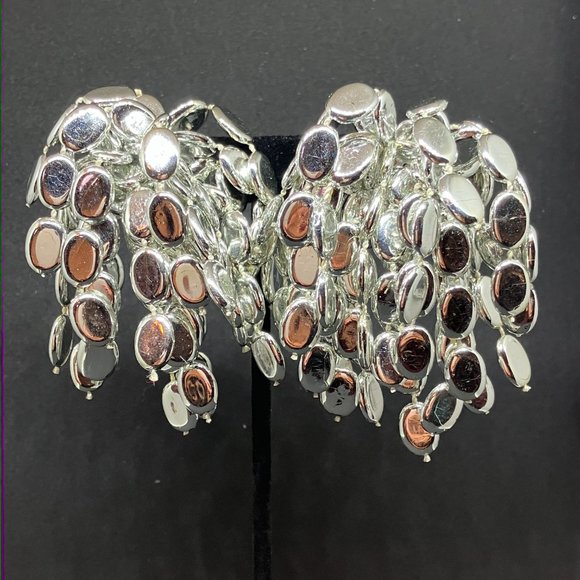 Vintage 80s 90s Silver Bead Clip-on Statement Earrings - Picture 3 of 5